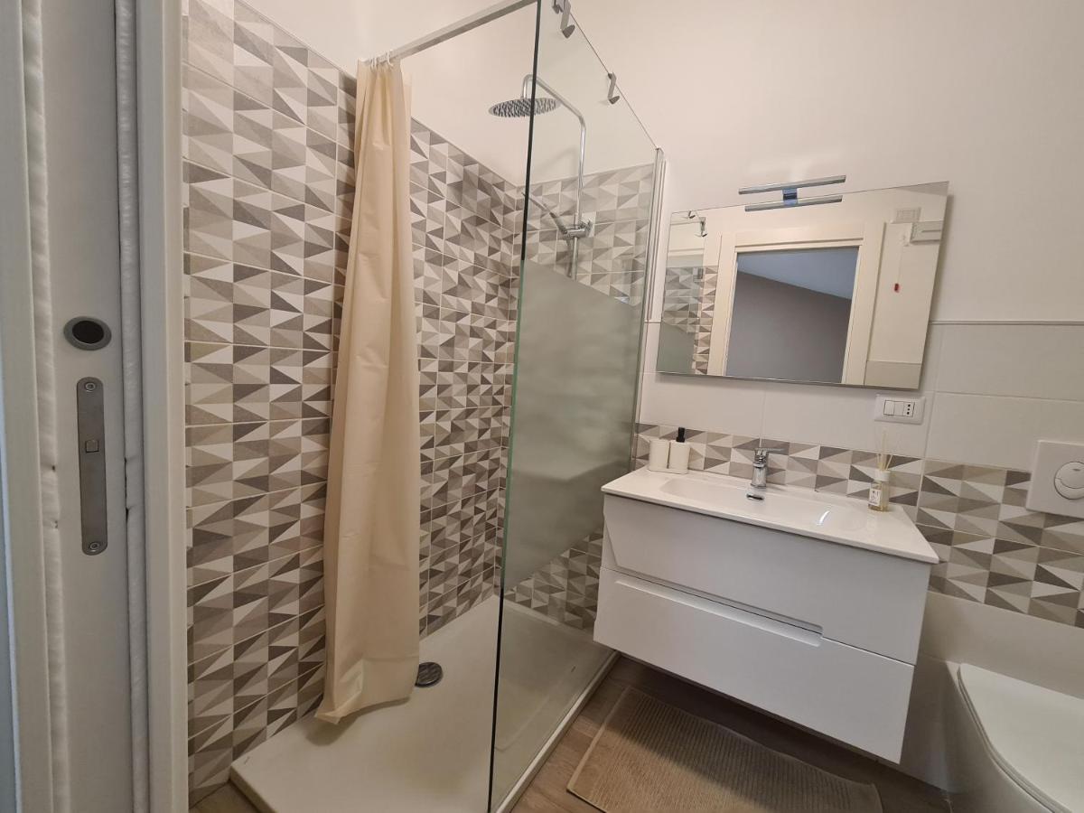 B&B Al Quadrato 斯卡莱阿 外观 照片
