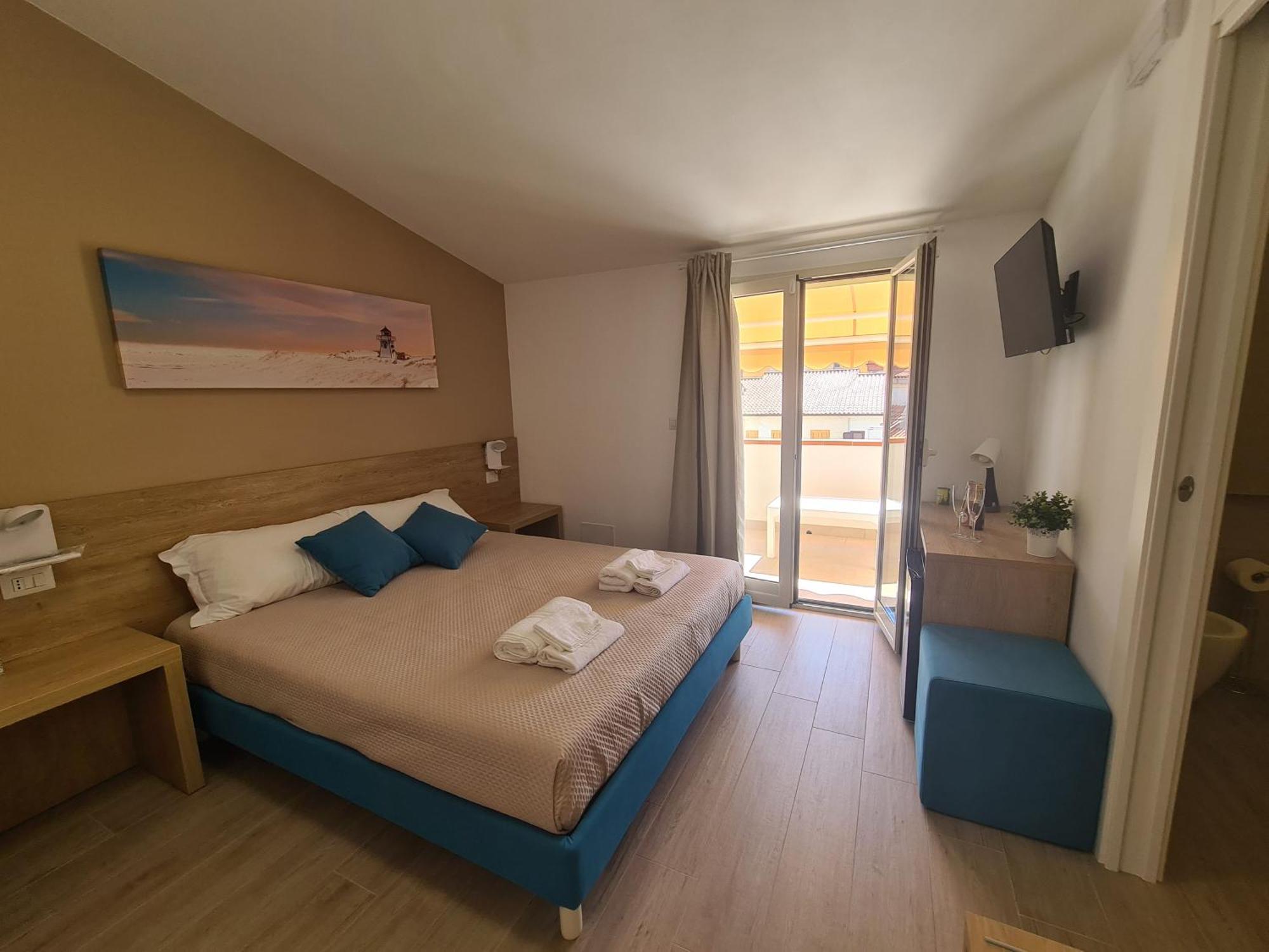 B&B Al Quadrato 斯卡莱阿 外观 照片